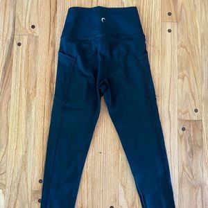 Black Pocket Brilliant Hi-Rise Capri 20" item #988